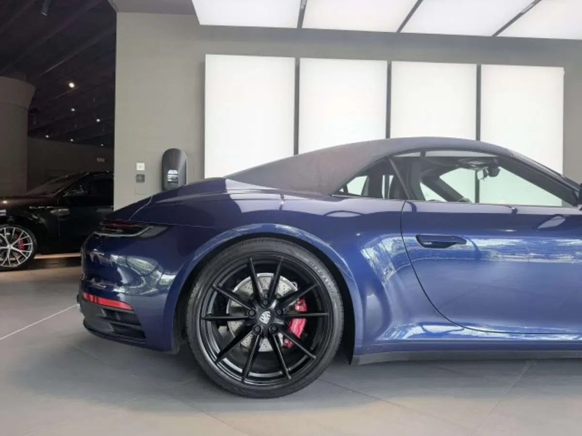 Porsche 911 Cabrio usata a Torino (12)