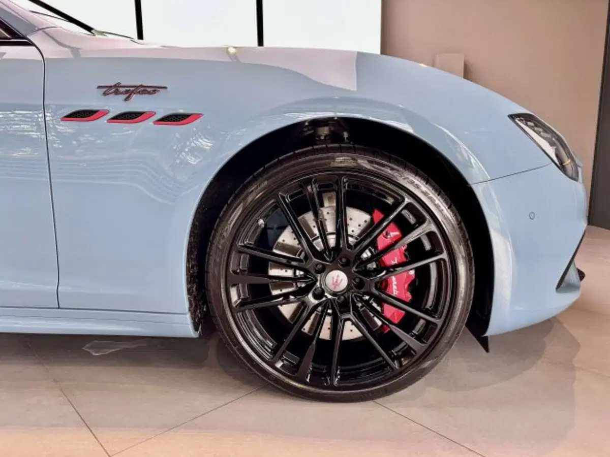 Maserati Ghibli nuova a Torino (4)