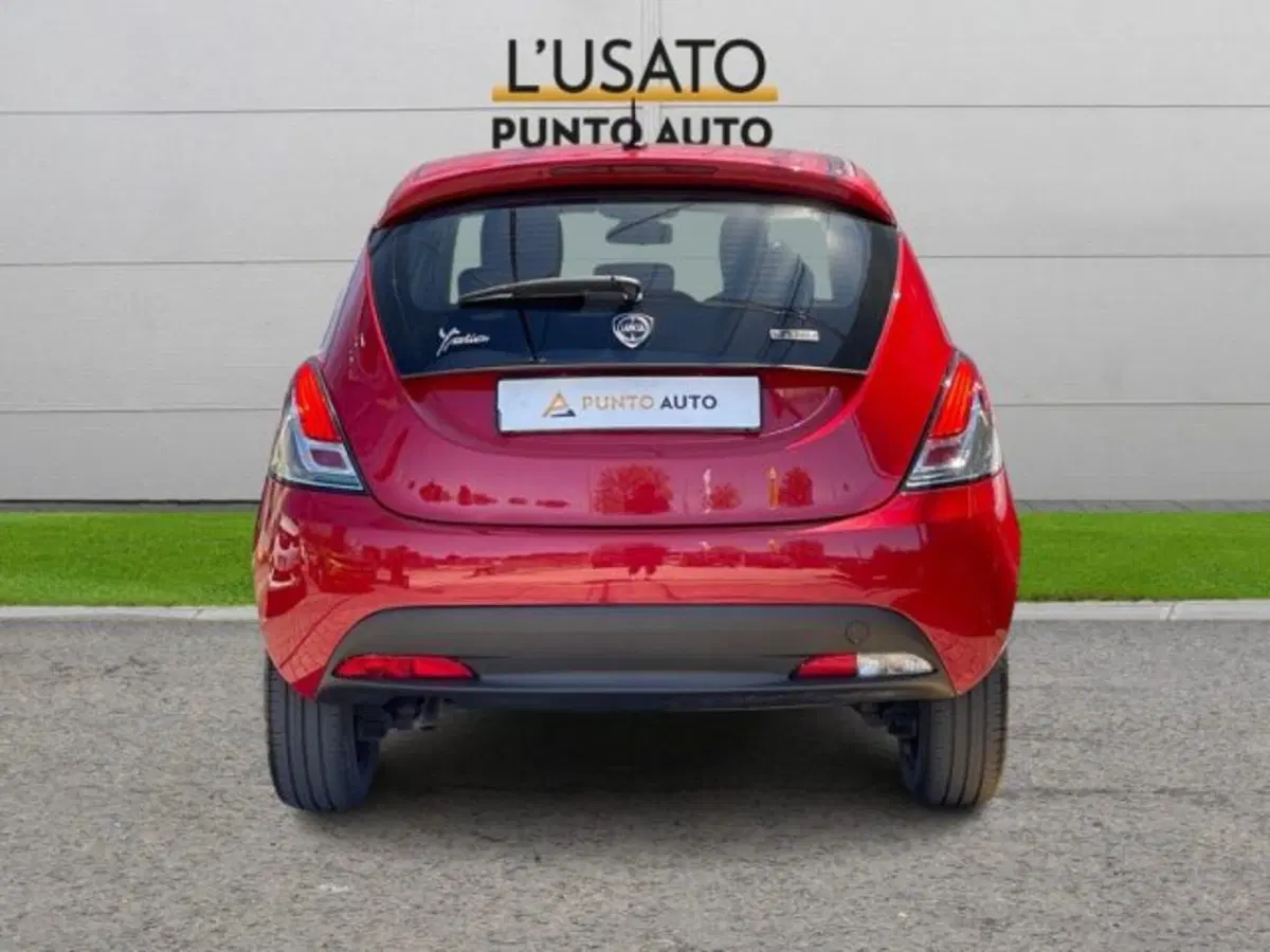 Lancia Ypsilon usata a Ancona (6)