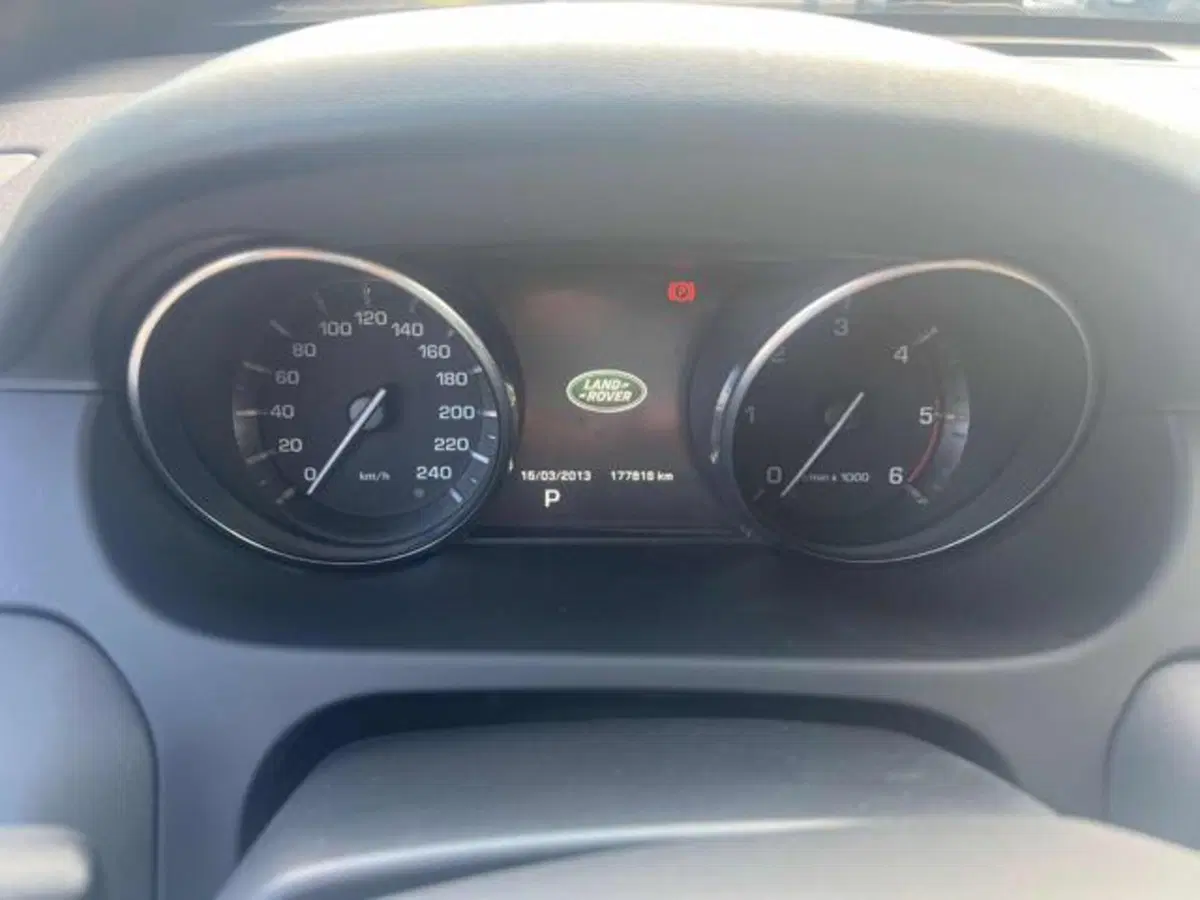 Land Rover Discovery Sport usata a Lucca (11)