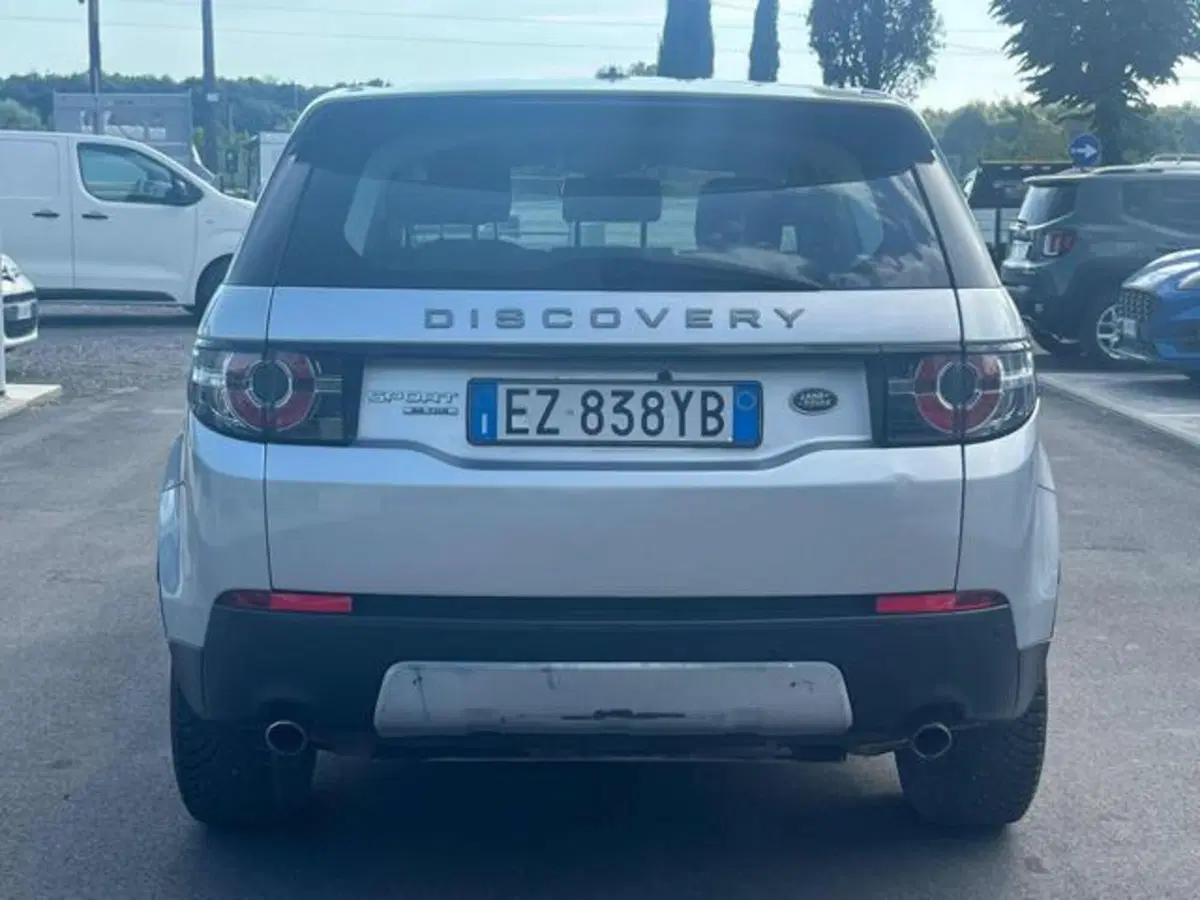 Land Rover Discovery Sport usata a Lucca (6)