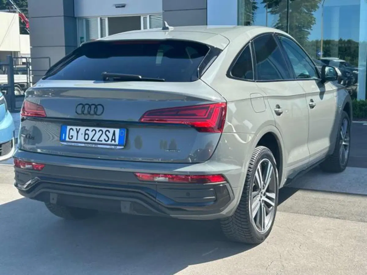 Audi Q5 Sportback usata a Lucca (5)