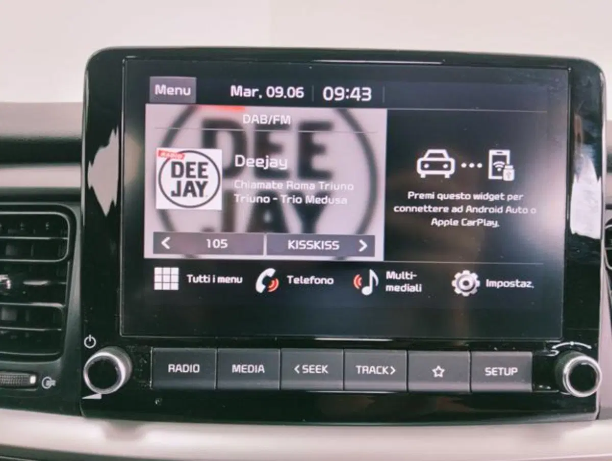 Kia Stonic usata a Como (12)