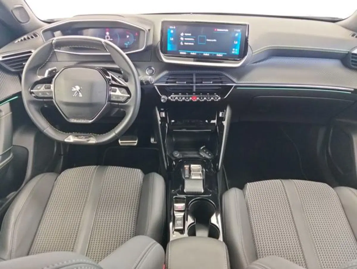Peugeot 2008 usata a Como (4)