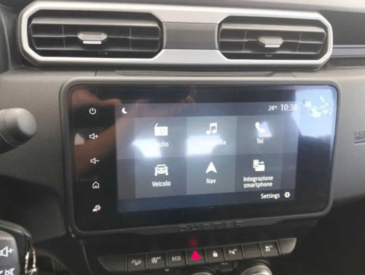 Dacia Duster usata a Como (11)