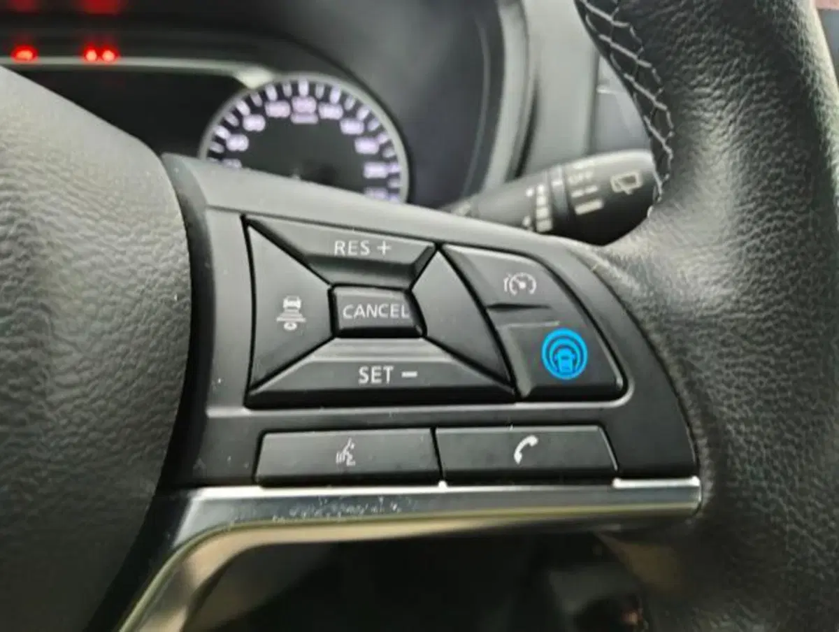 Nissan Juke usata a Como (12)