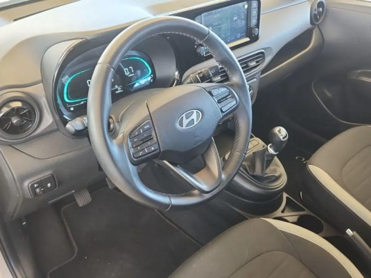Hyundai i10 usata a Roma (6)
