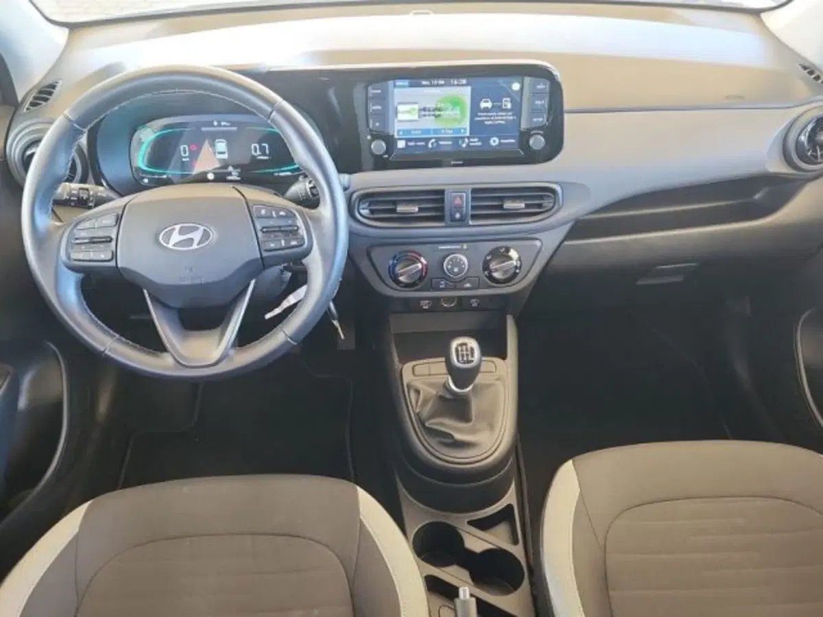 Hyundai i10 usata a Roma (9)