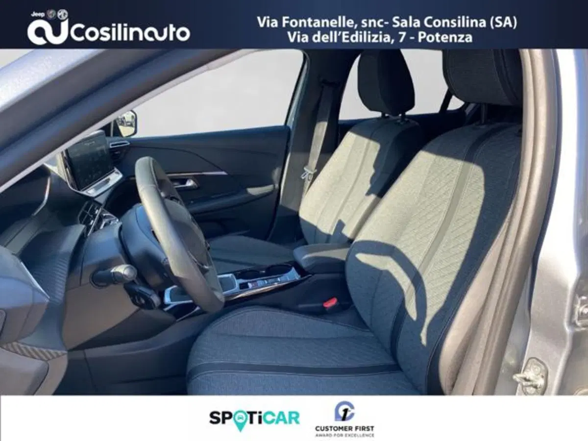 Peugeot 208 usata a Salerno (9)