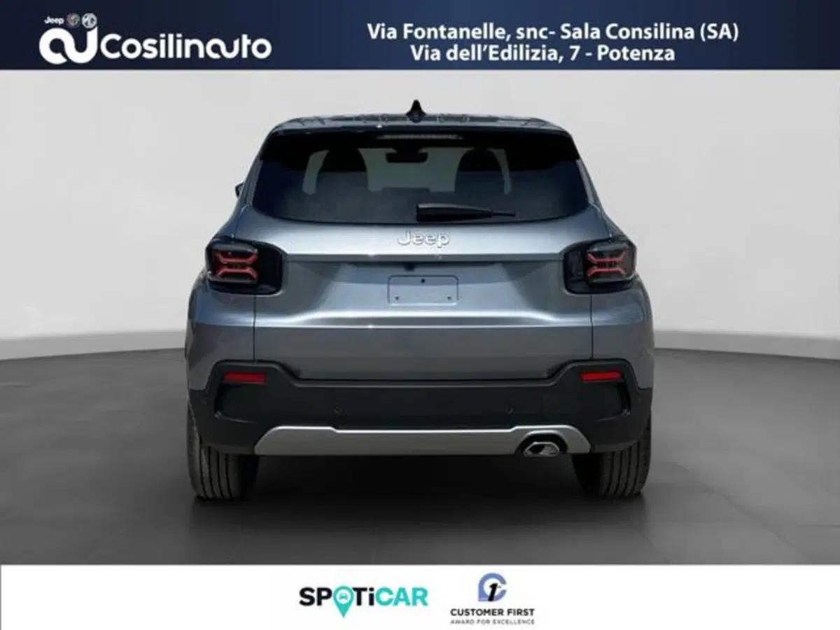 Jeep Avenger nuova a Salerno (4)