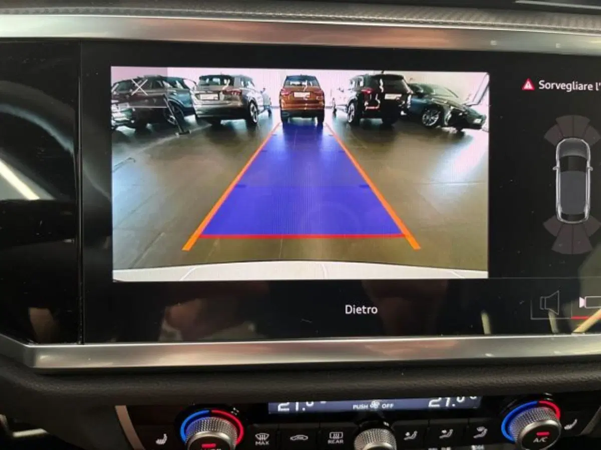 Audi Q3 Sportback usata a Bologna (14)