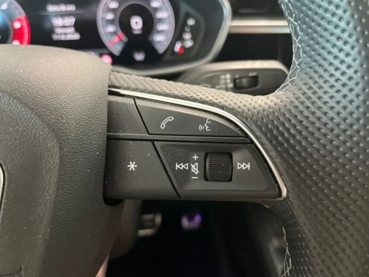 Audi Q3 Sportback usata a Bologna (16)