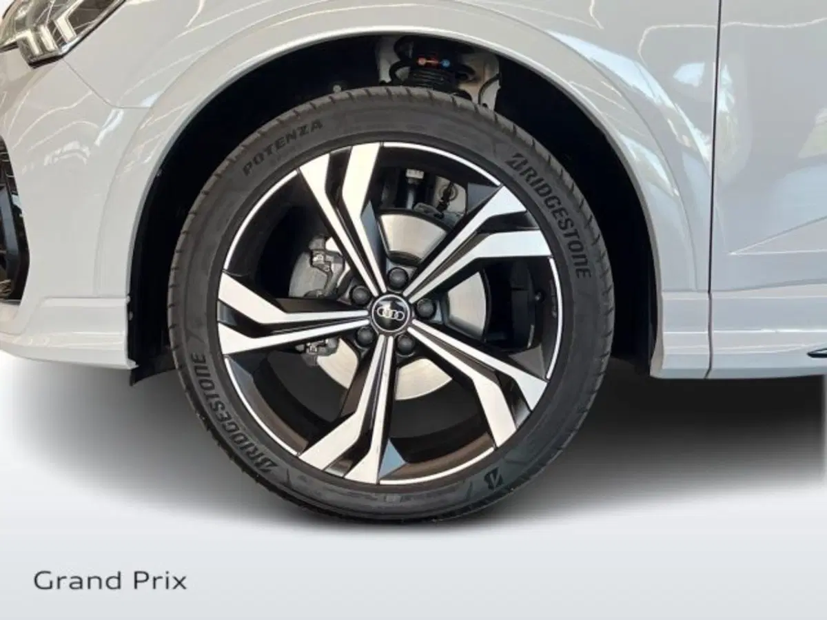 Audi Q3 Sportback usata a Bologna (6)