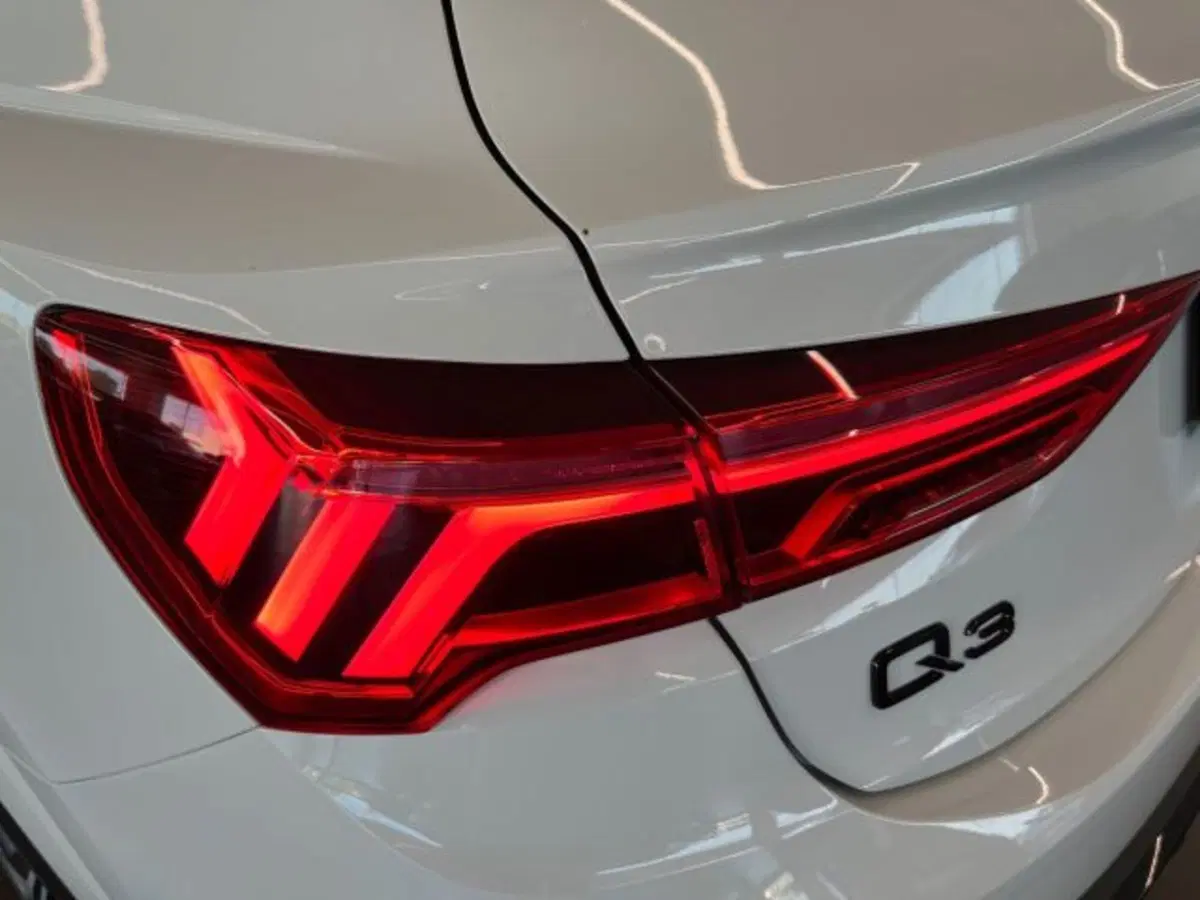 Audi Q3 Sportback usata a Bologna (8)