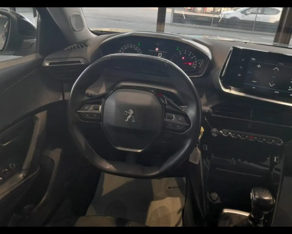 Peugeot 2008 usata a Bologna (9)