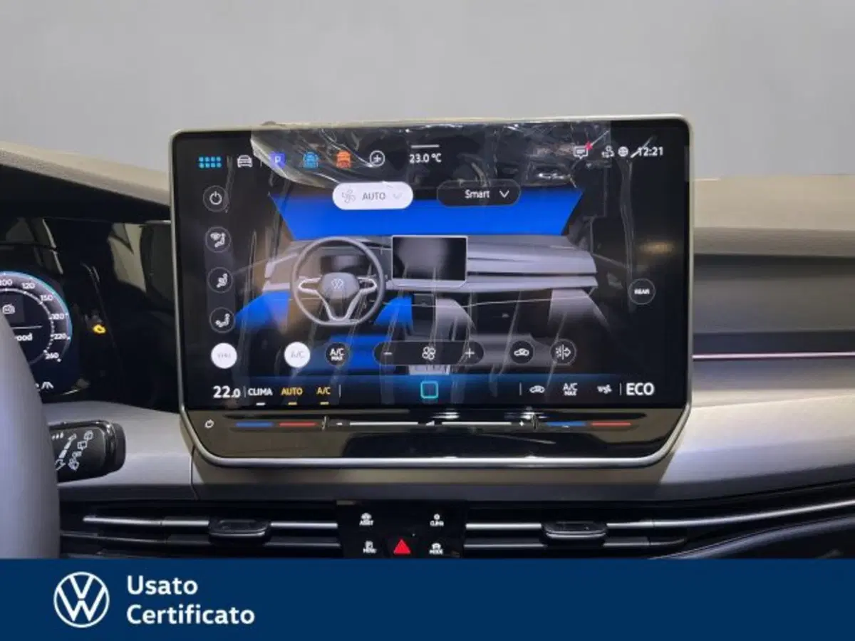 Volkswagen Golf nuova a Vicenza (10)