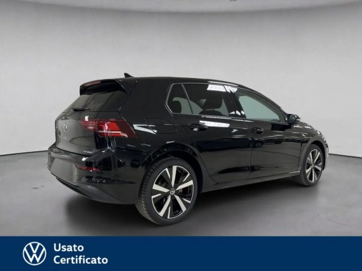 Volkswagen Golf nuova a Vicenza (4)