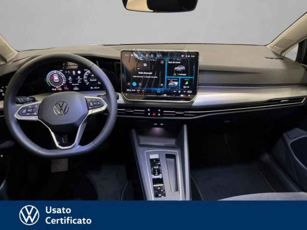 Volkswagen Golf nuova a Vicenza (8)