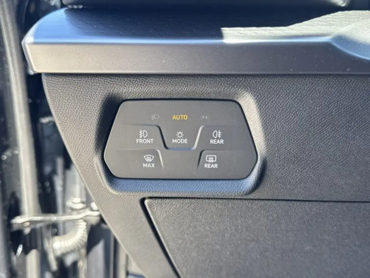 Cupra Leon nuova a Vicenza (16)