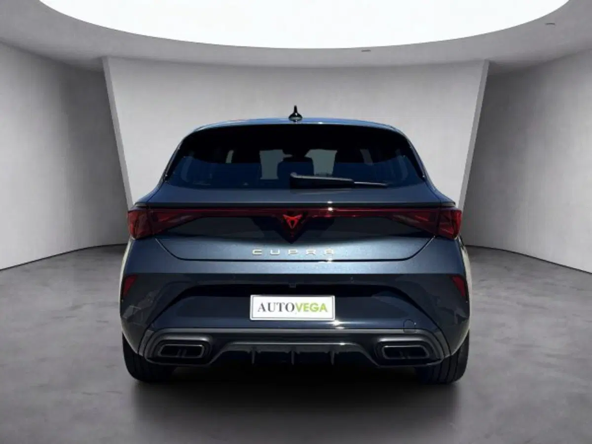 Cupra Leon nuova a Vicenza (5)