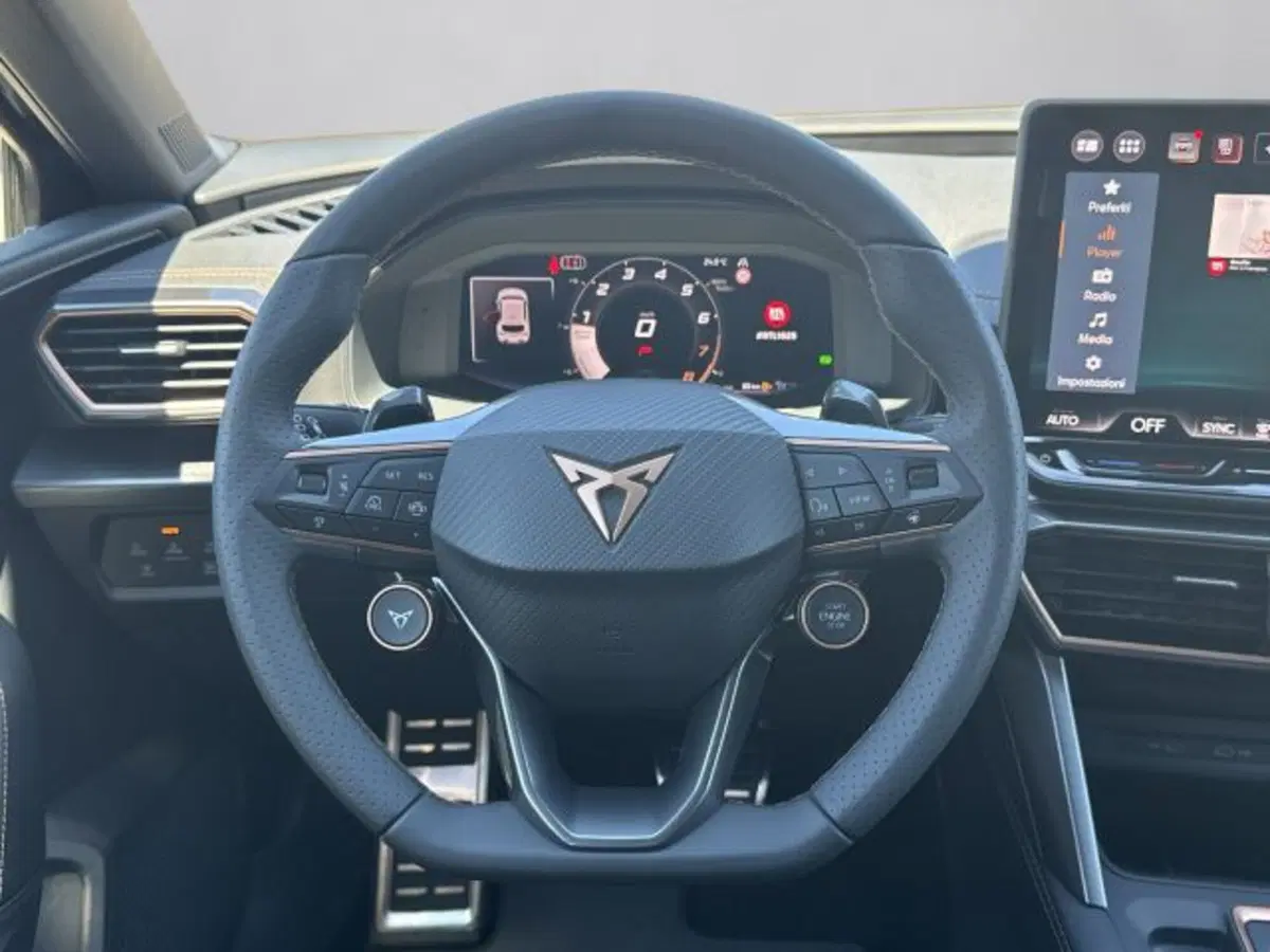 Cupra Leon nuova a Vicenza (9)