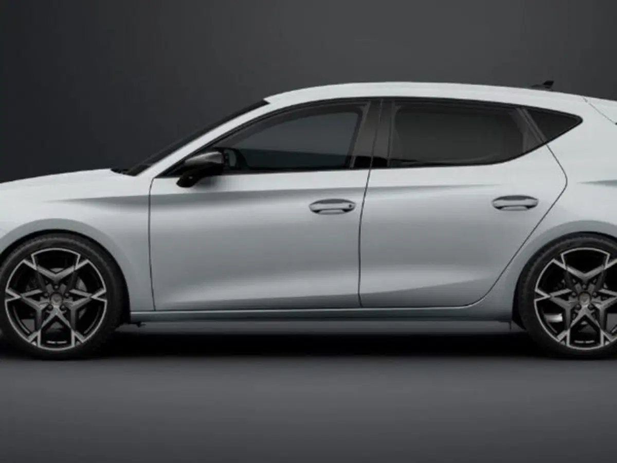 Cupra Leon nuova a Vicenza (2)