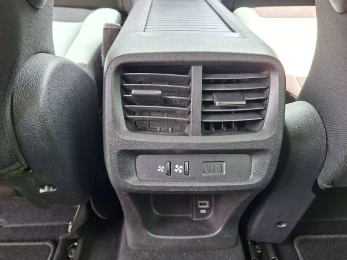 Citroen Berlingo usata a Como (14)