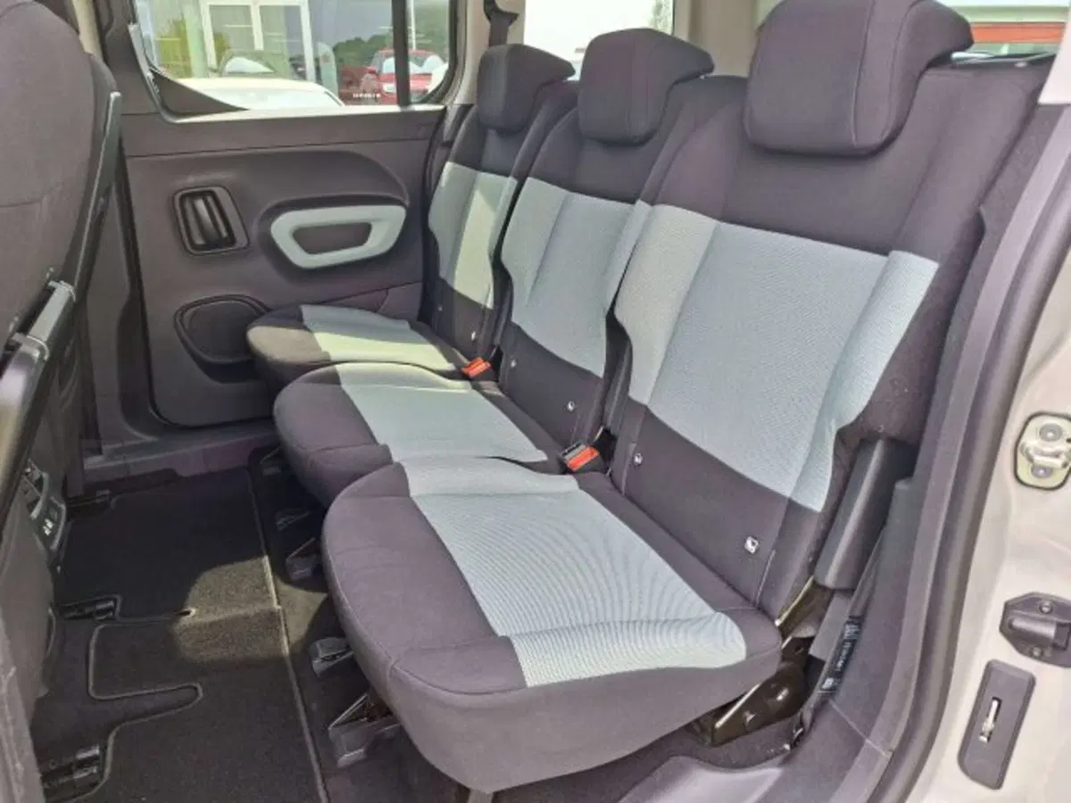 Citroen Berlingo usata a Como (8)