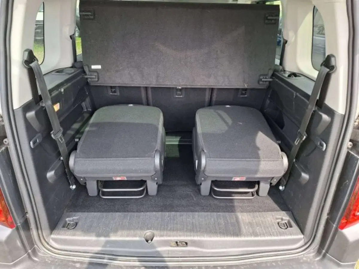 Citroen Berlingo usata a Como (9)