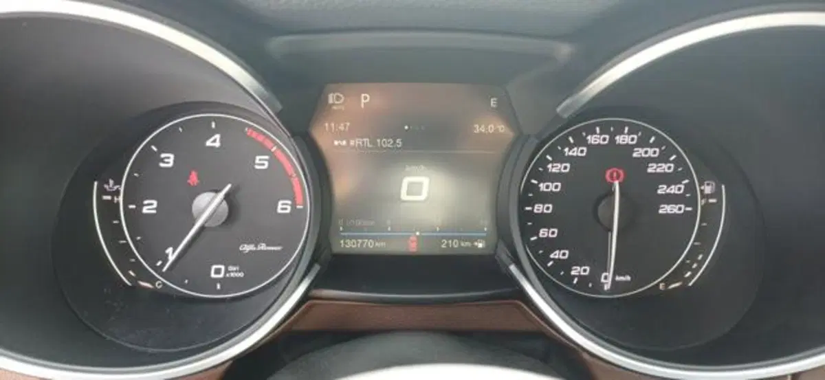 Alfa Romeo Stelvio usata a Padova (14)