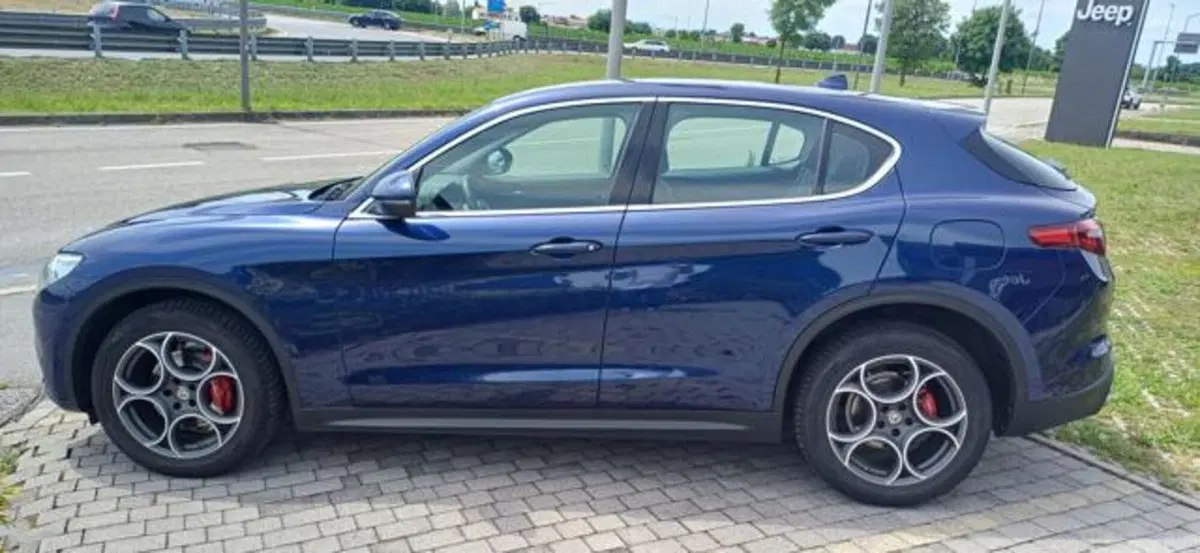 Alfa Romeo Stelvio usata a Padova (4)