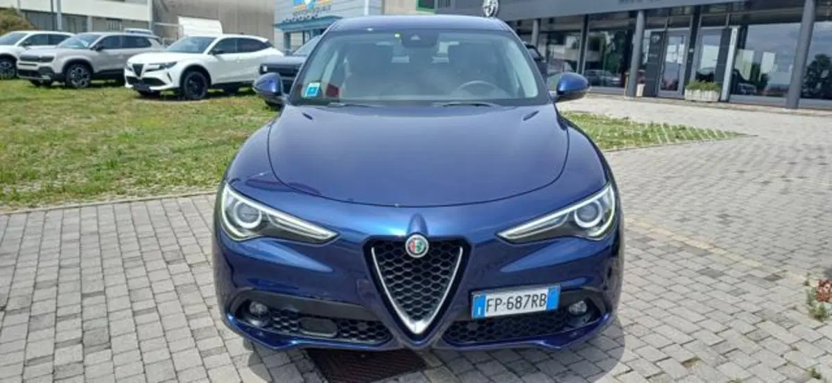 Alfa Romeo Stelvio usata a Padova (7)