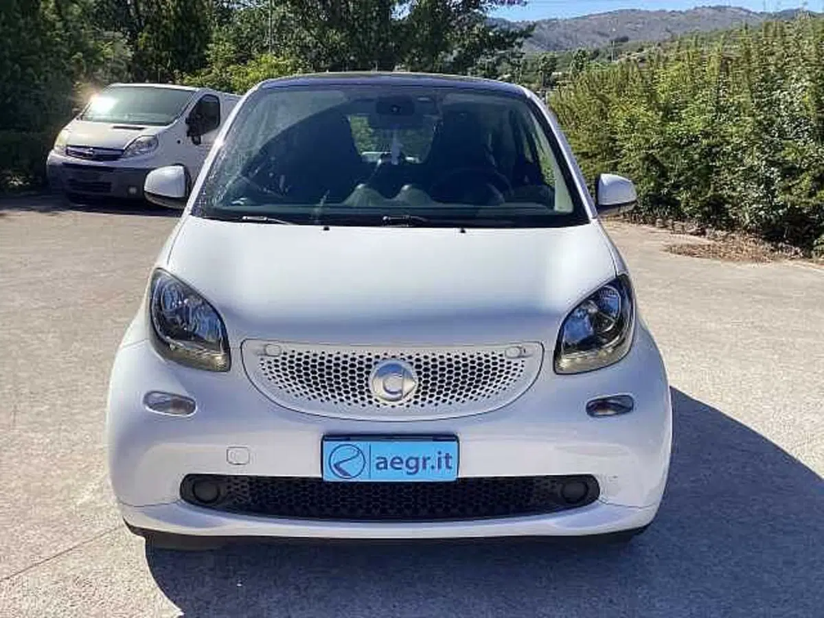 smart Fortwo usata a Roma (2)