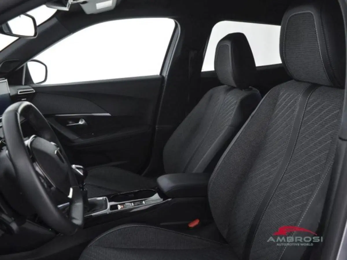 Peugeot 2008 usata a Perugia (9)