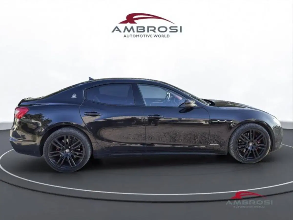Maserati Ghibli usata a Perugia (5)