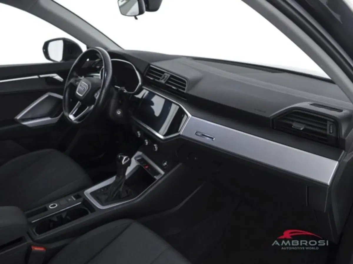 Audi Q3 Sportback usata a Perugia (12)