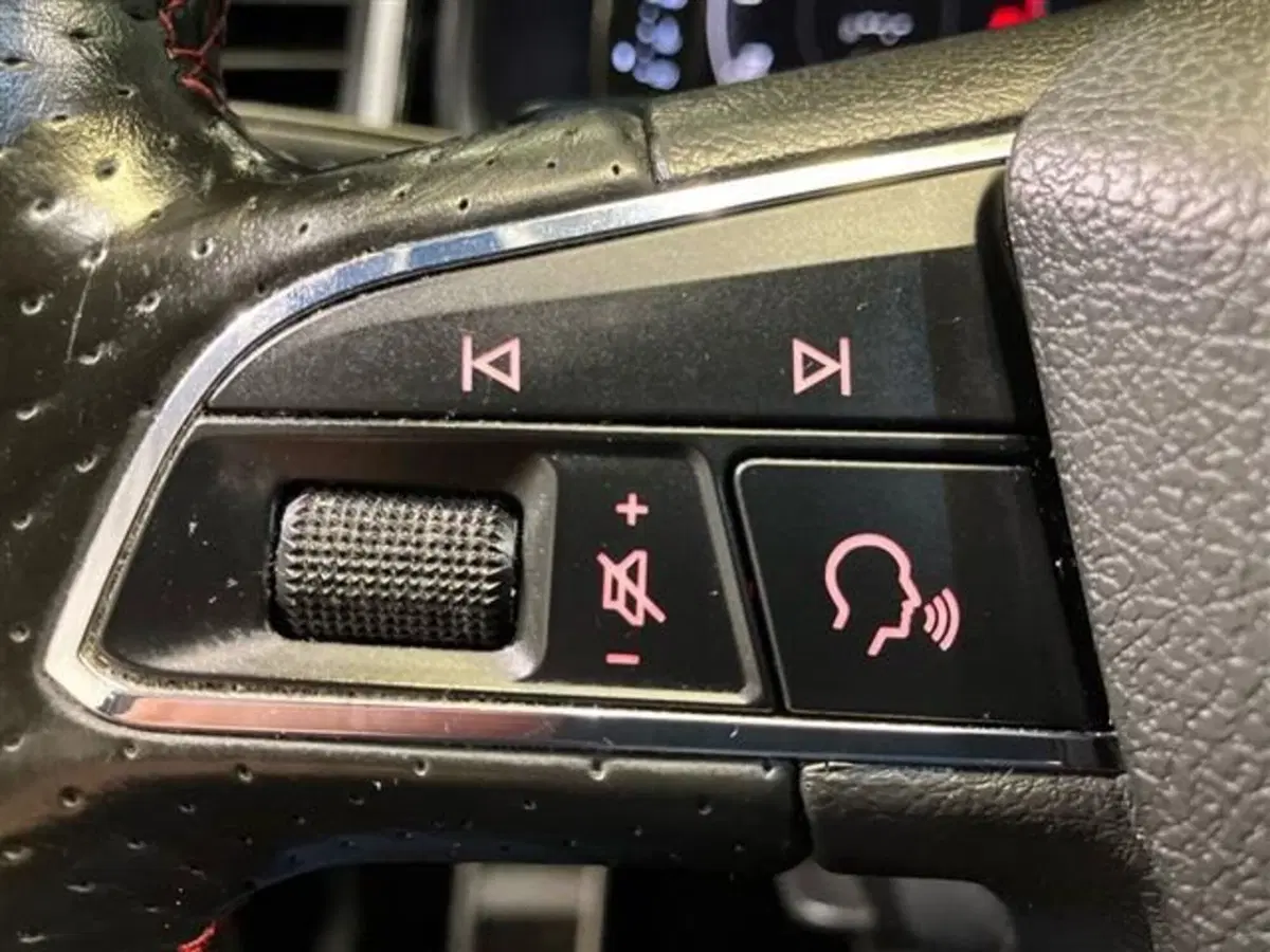 SEAT Ateca usata a Como (17)