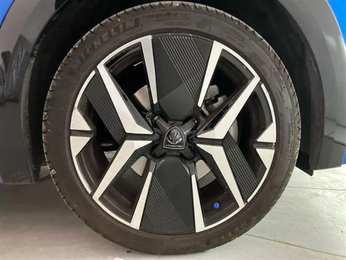 Peugeot 208 usata a Como (8)
