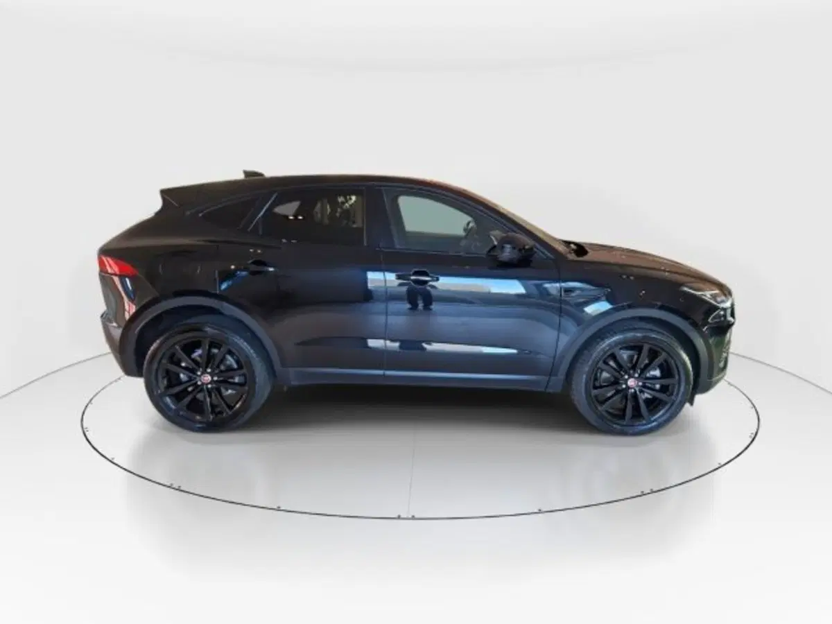 Jaguar E-Pace usata a Modena (6)