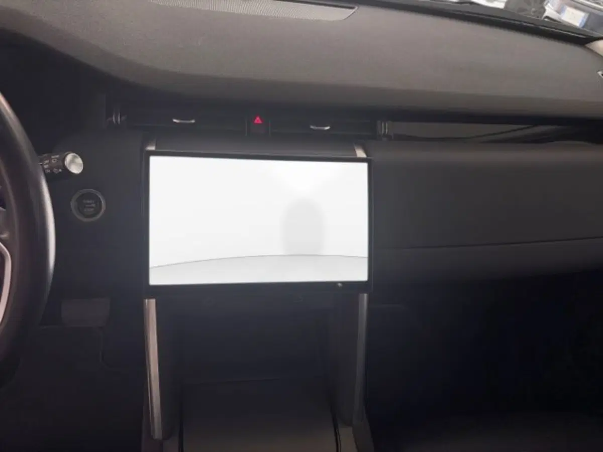 Land Rover Discovery Sport usata a Modena (9)