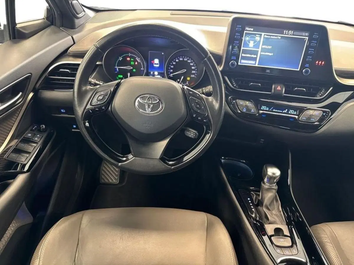 Toyota Toyota C-HR usata a Prato (11)