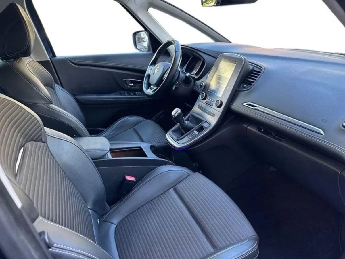 Renault Scenic E-Tech Electric usata a Prato (12)