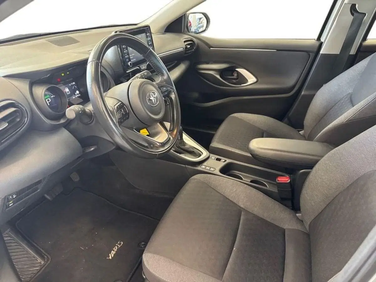 Toyota Yaris usata a Prato (11)