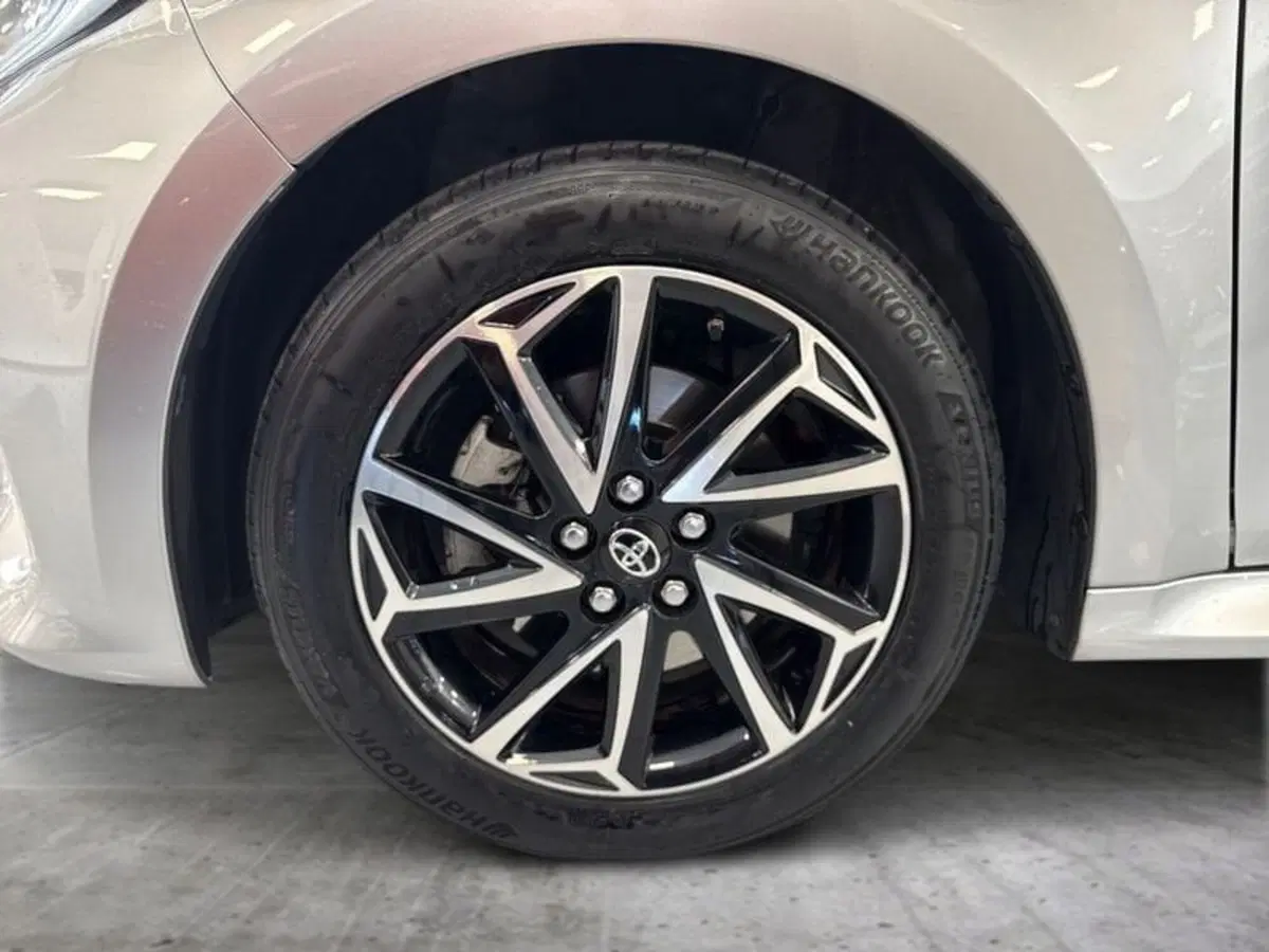 Toyota Yaris usata a Prato (9)
