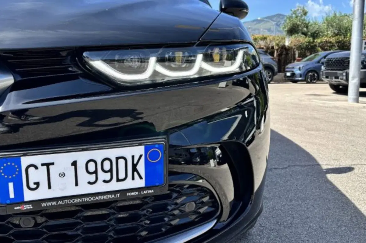 Alfa Romeo Tonale usata a Latina (11)