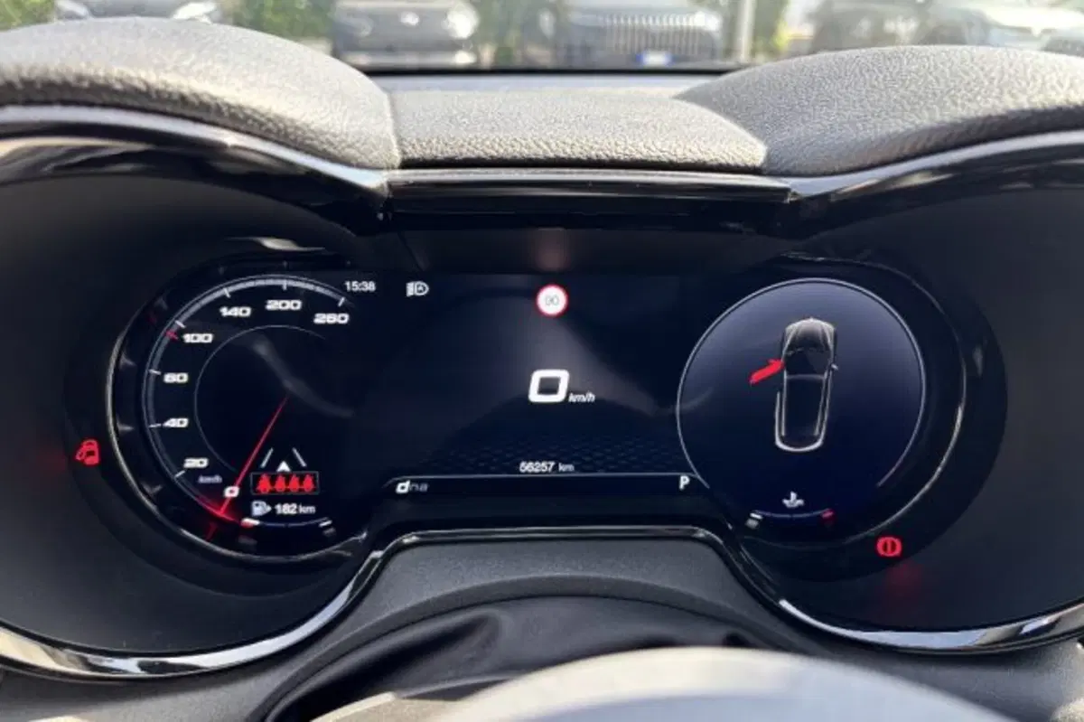 Alfa Romeo Tonale usata a Latina (13)