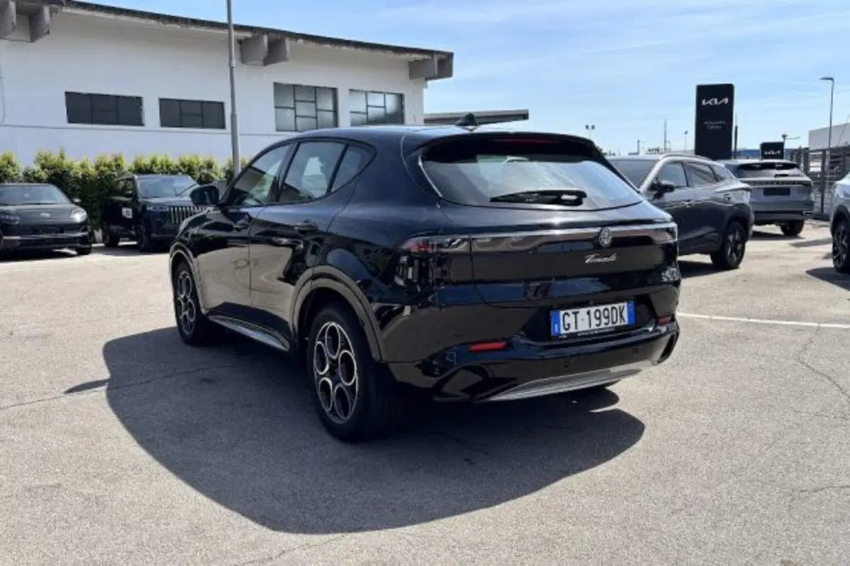 Alfa Romeo Tonale usata a Latina (5)