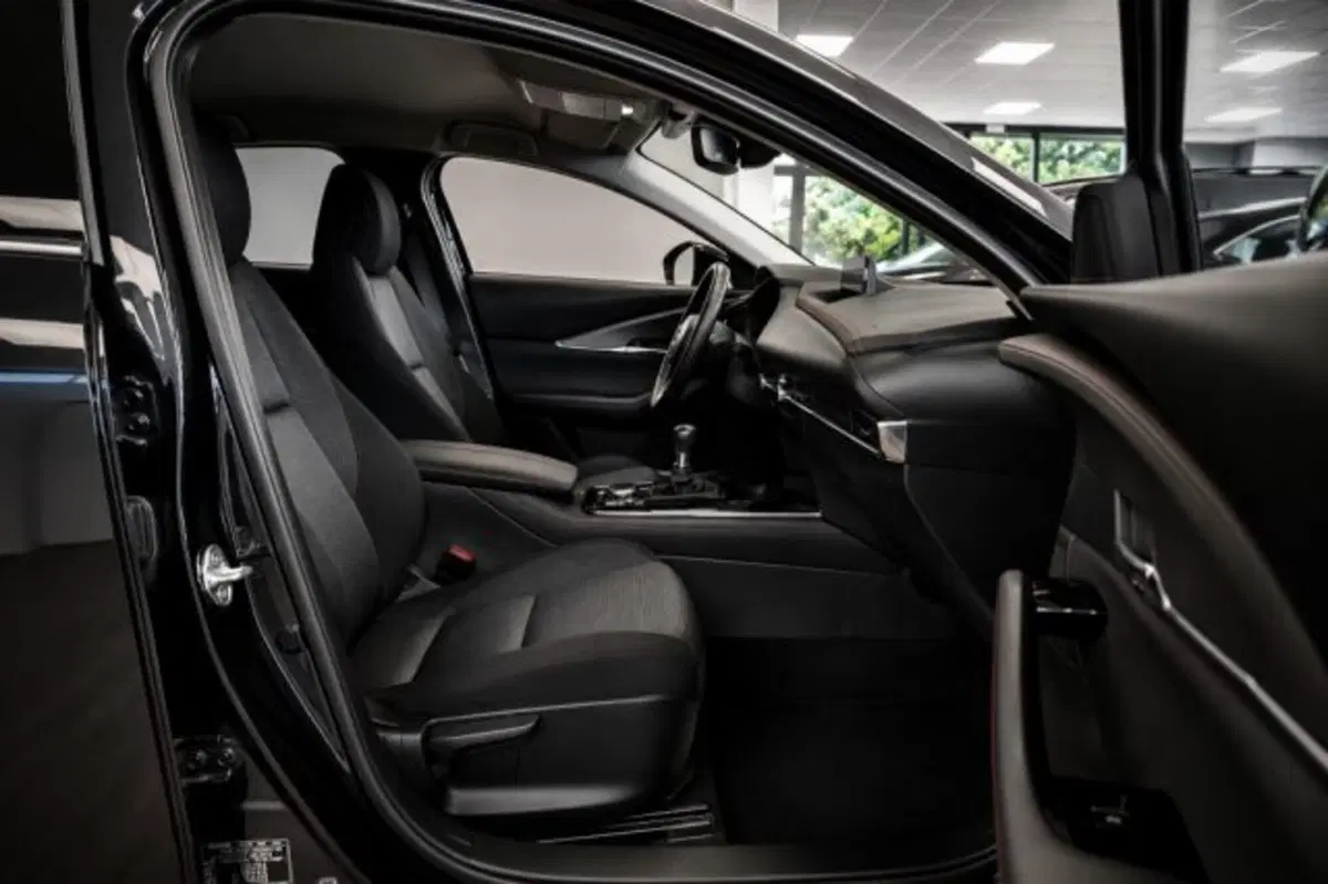 Mazda CX-30 usata a Latina (8)