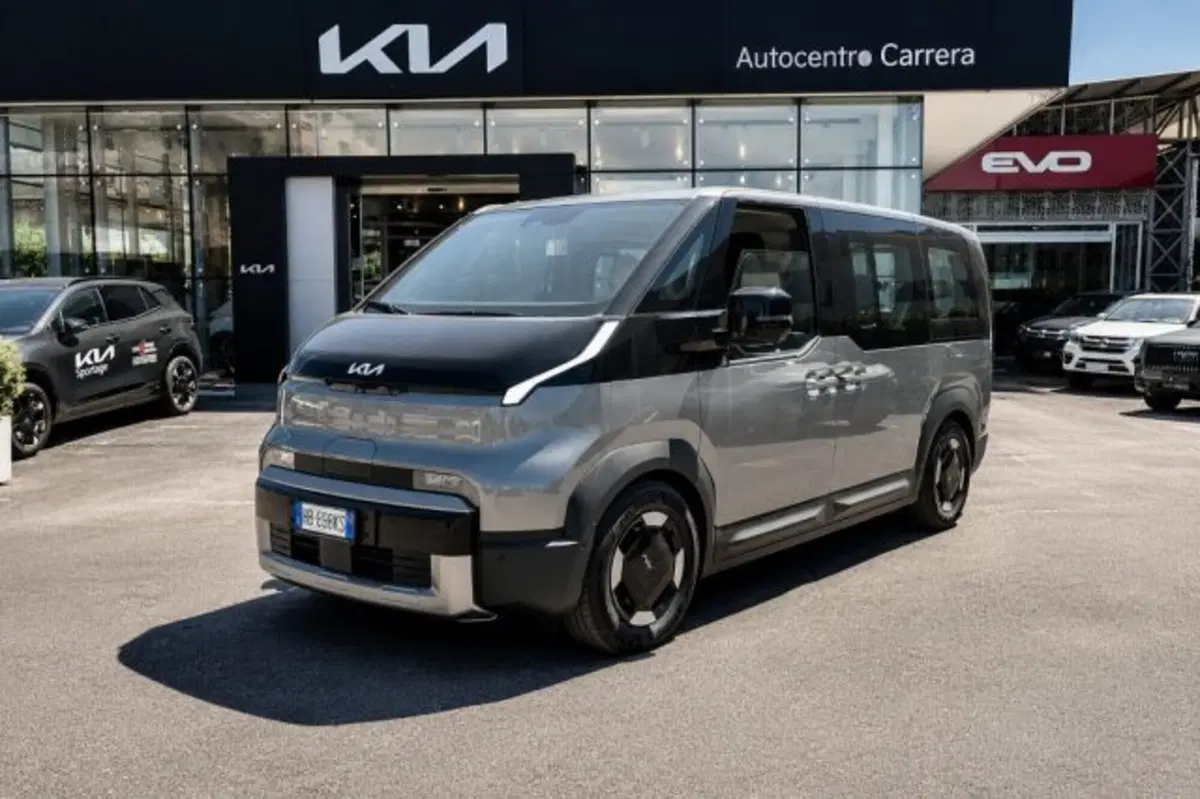 Kia PV5 usata a Latina (3)