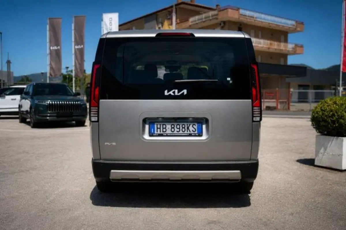 Kia PV5 usata a Latina (6)